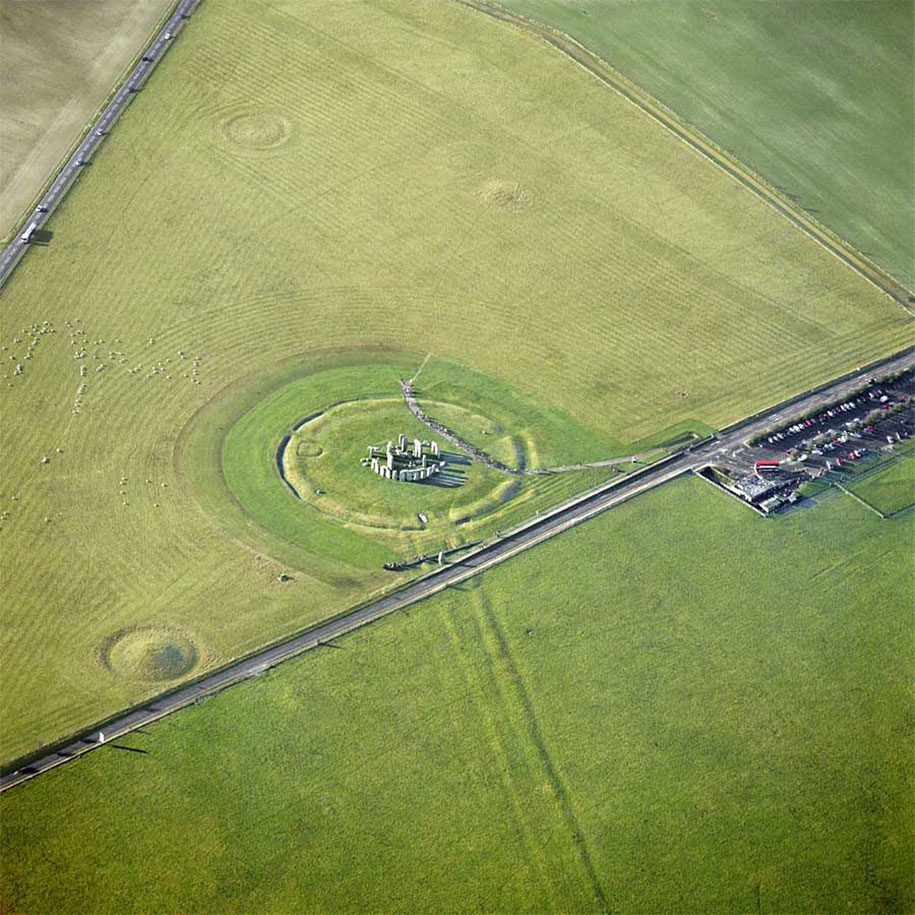 perspstonehenge