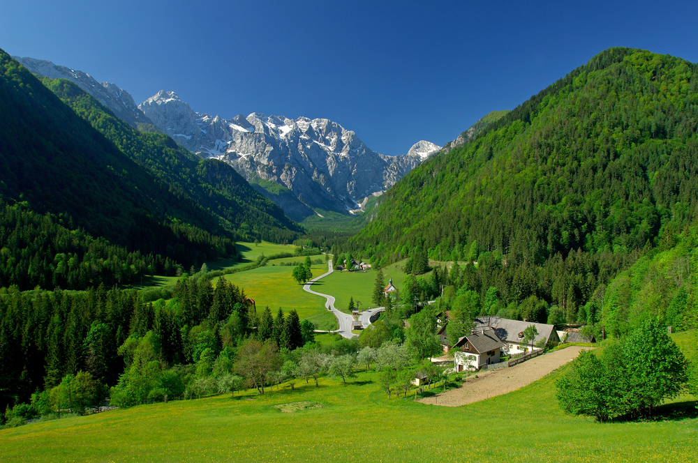 logarska_shutterstock_1962928