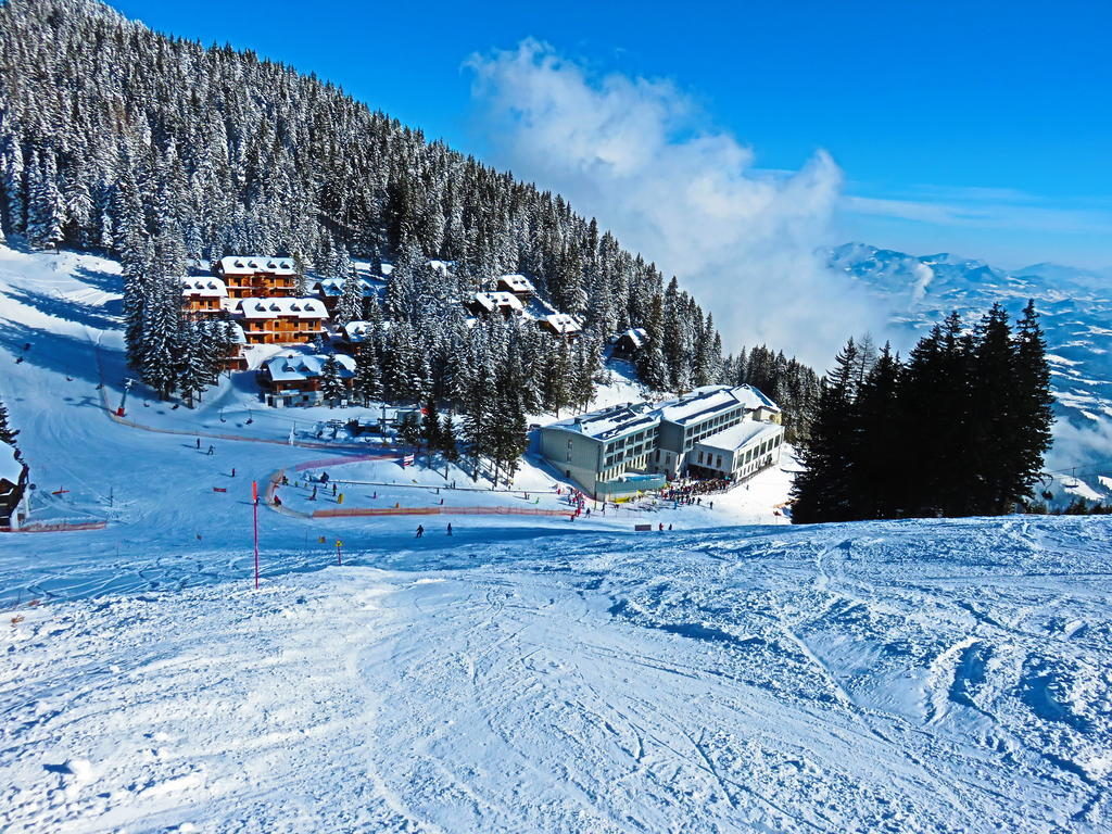 hotel_golte_-_view_from_slope